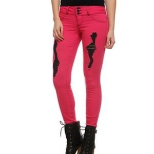 hot topic jeans